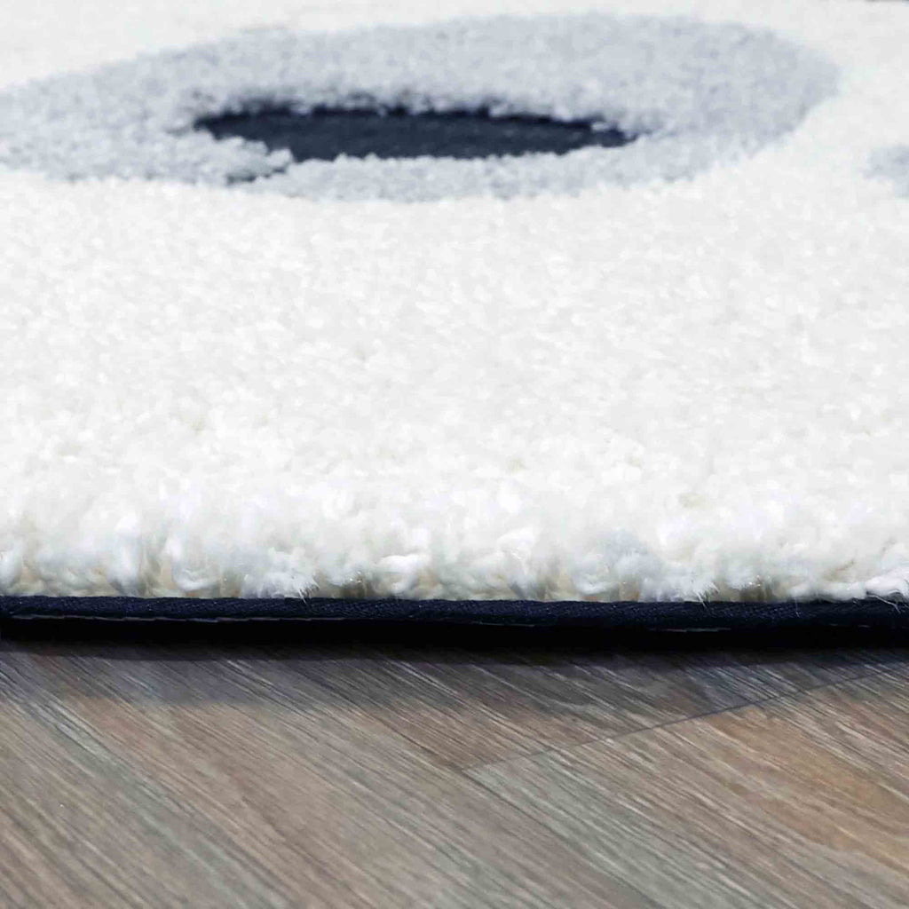 Ashby - Polar Bear Rug