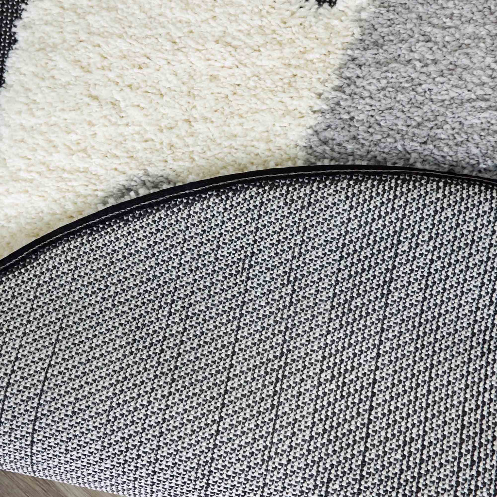 Ashby - Polar Bear Rug