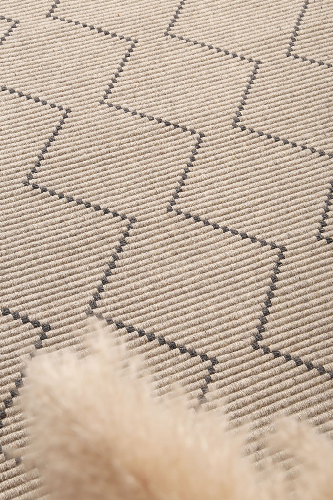 Delara - Diamond Ash Rug