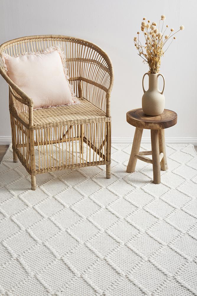 Larson White Rug Image 3