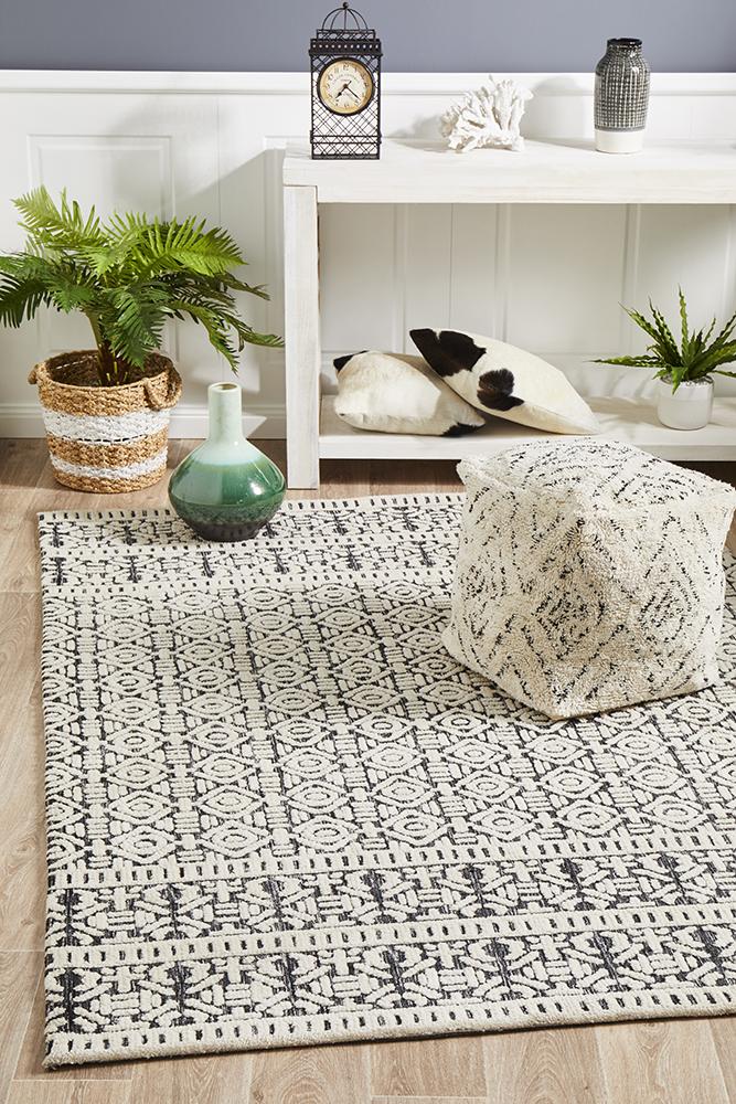 Moher Nomadic Ivory Black Rug - Coconapple_1