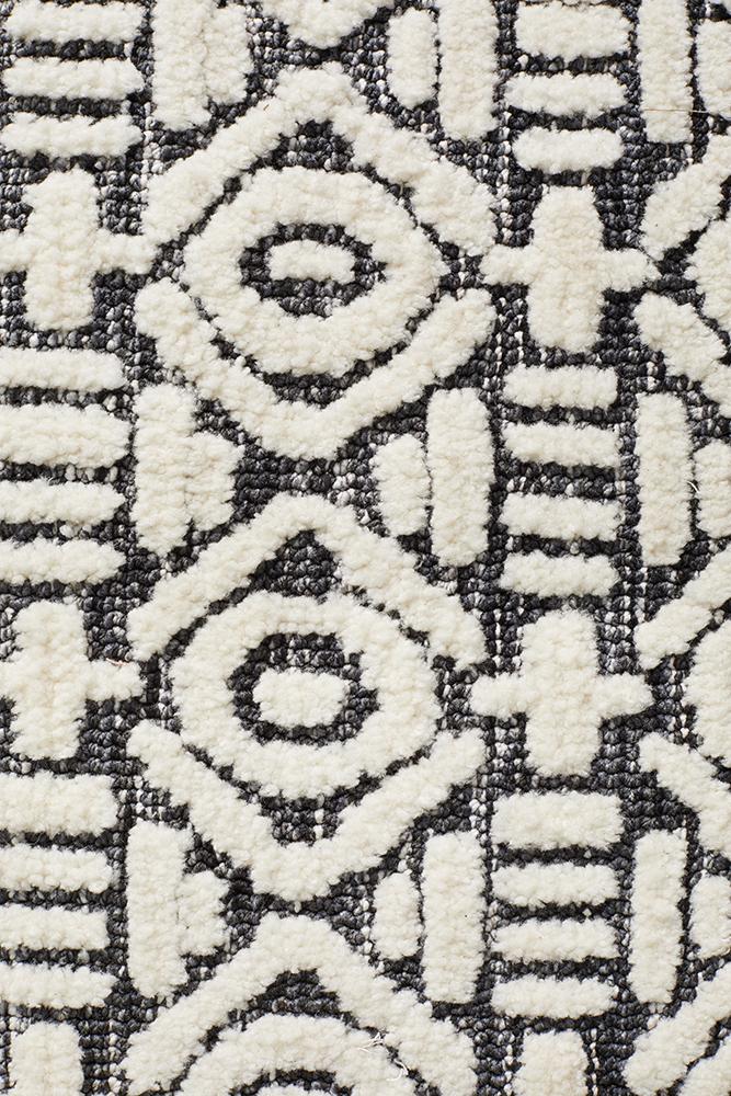 Moher Nomadic Ivory Black Rug - Coconapple_6