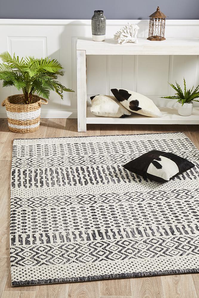 Moher Rustic Ivory Black Rug - Coconapple_1