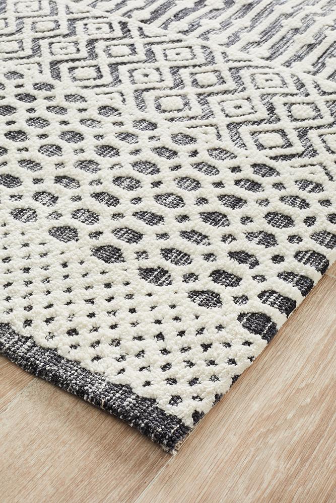 Moher Rustic Ivory Black Rug - Coconapple_3