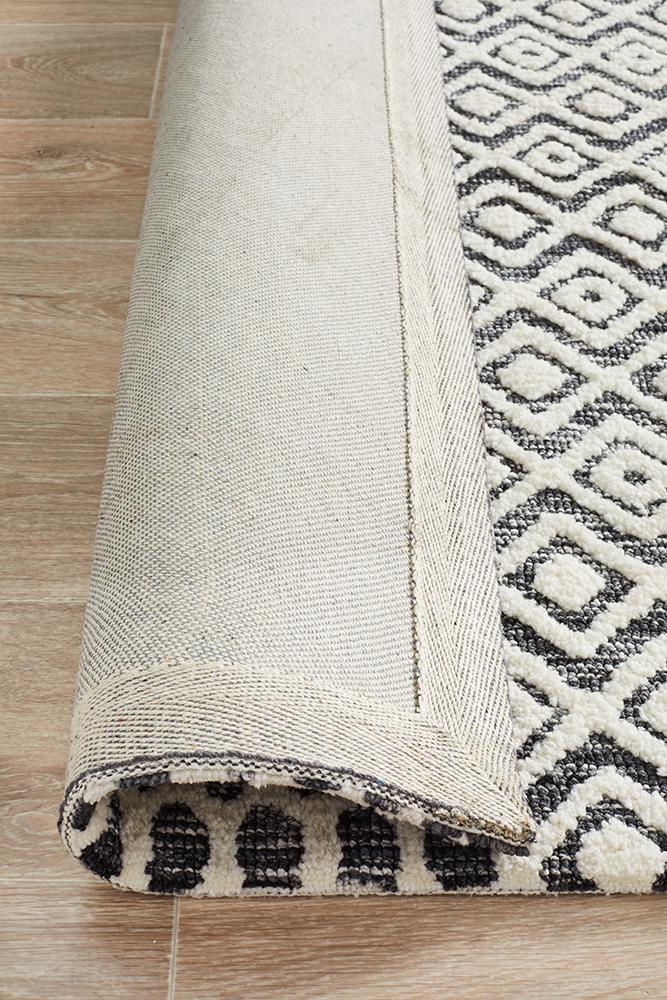 Moher Rustic Ivory Black Rug - Coconapple_7