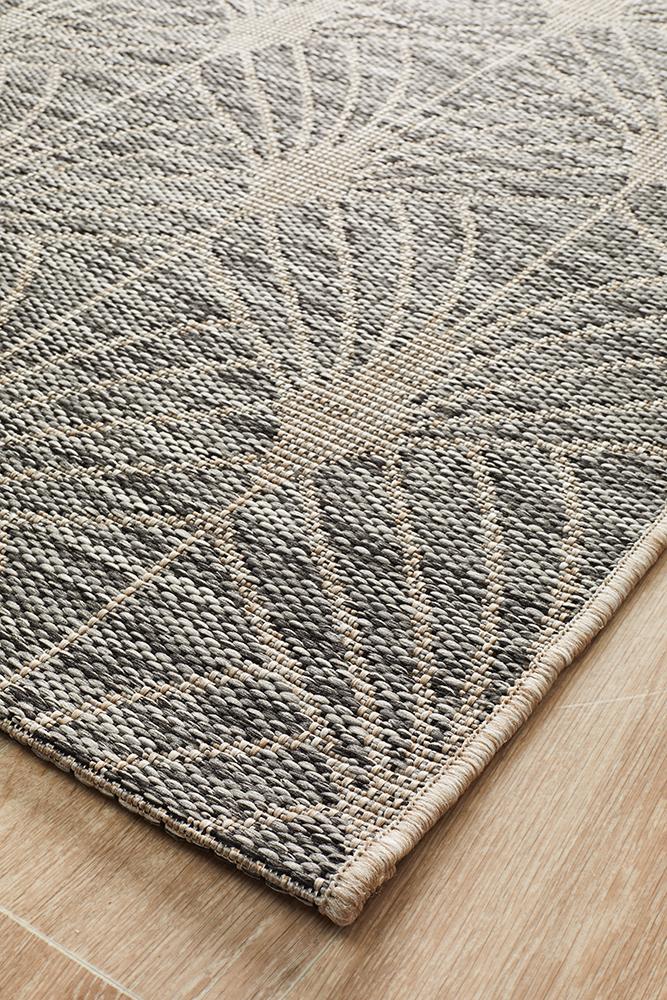Lincoln - Palmette Fossil Rug